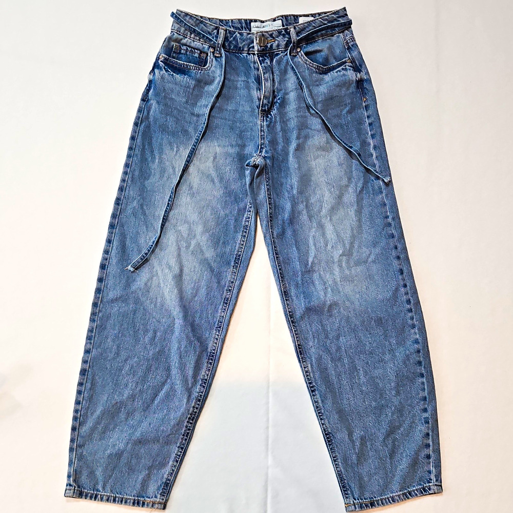 banjara Women’s Blue Light Wash Mid Rise Straight Leg Cotton Jeans 5-Pocket 28